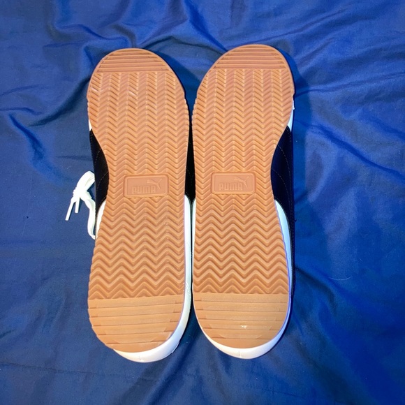 Puma ultra foam shoes(NEVER WORN) - Picture 3 of 4